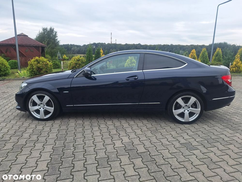 Mercedes-Benz Klasa C 180 Coupe BlueEFFICIENCY 7G-TRONIC - 10