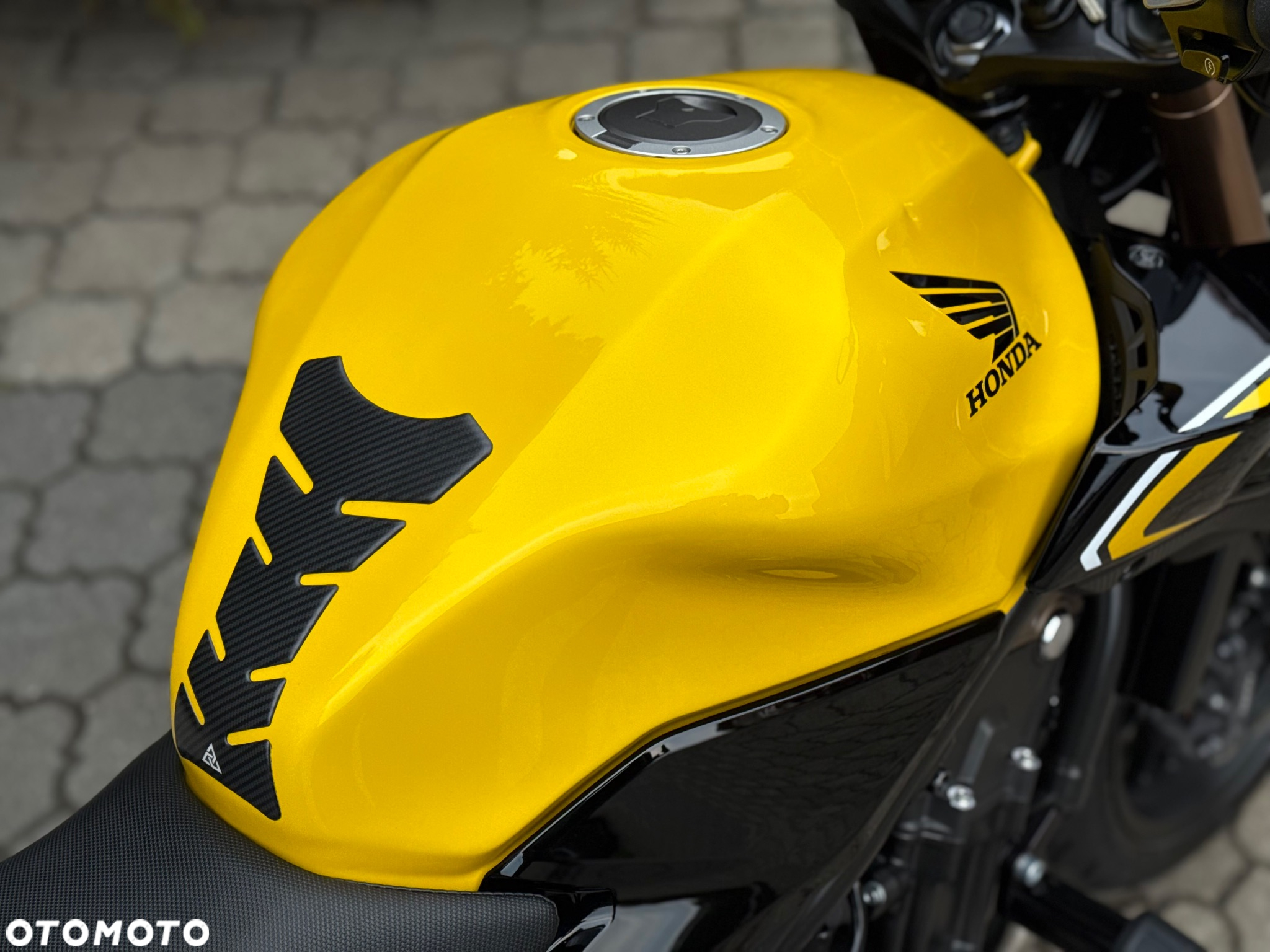Honda CB - 22