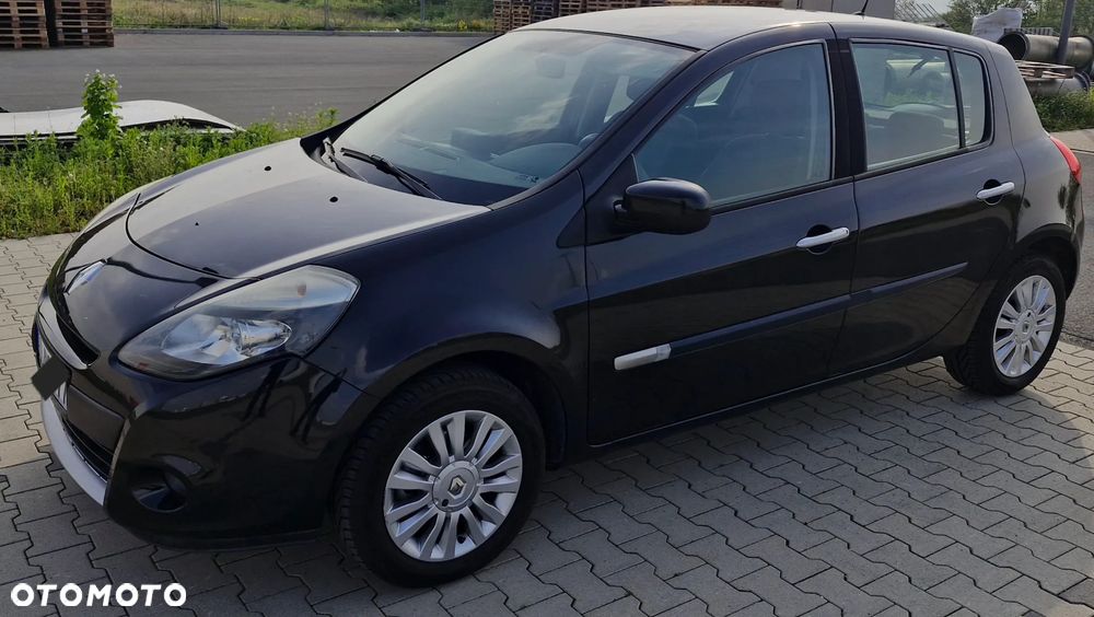 Renault Clio - 9