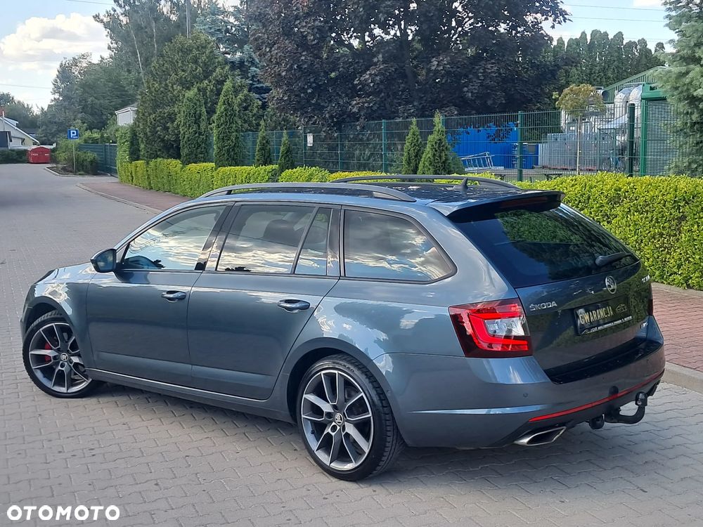 Skoda Octavia 2.0 TDI DSG RS - 8