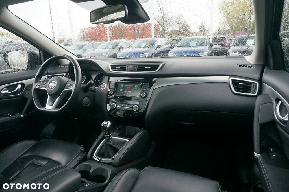 Nissan Qashqai 1.3 DIG-T Tekna EU6d - 18