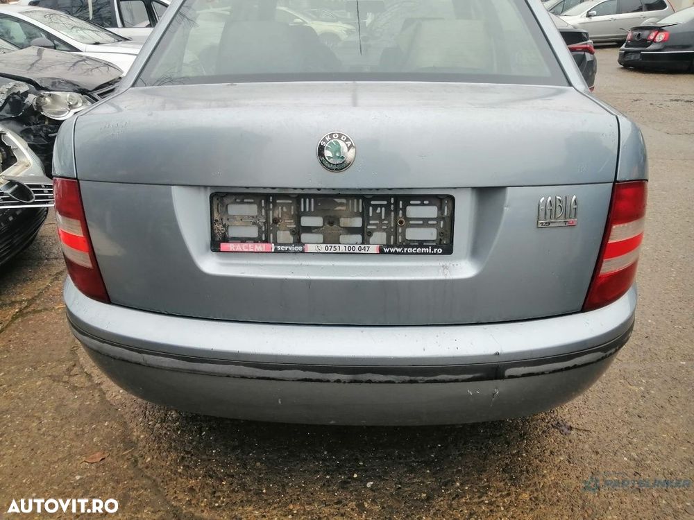 Dezmembrez SKODA FABIA Saloon 6Y3 2002 1.9 TDI ATD 74KW|100HP - 8