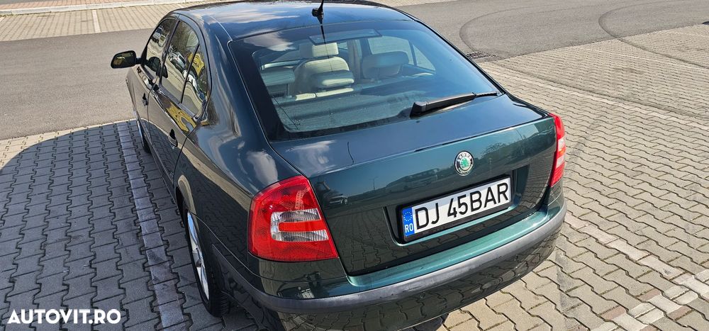 Skoda Octavia 2.0 TDI Elegance Automatic - 8