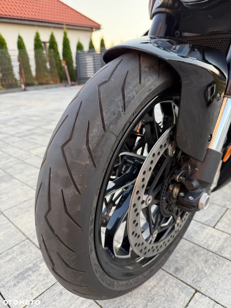 Ducati Diavel - 19