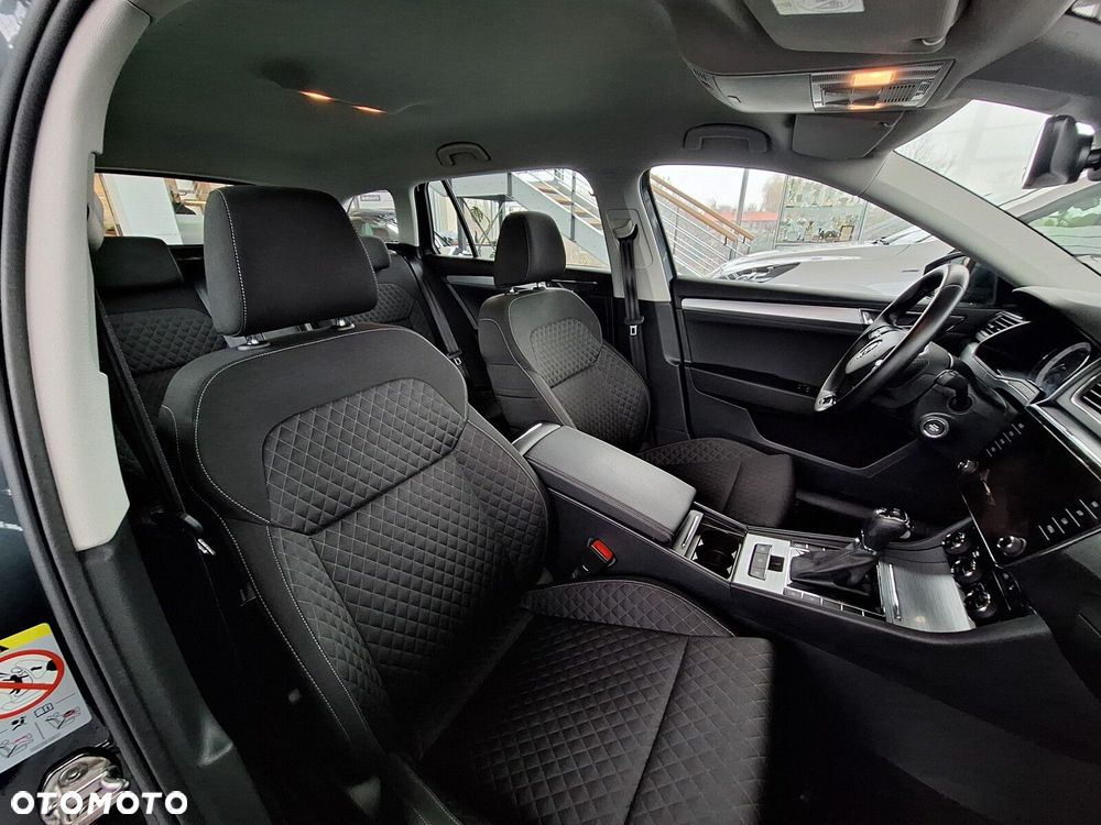 Skoda Superb 2.0 TDI SCR Ambition DSG - 19