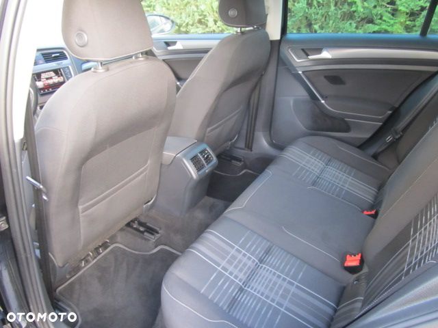 Volkswagen Golf 1.4 TSI BlueMotion Technology DSG Lounge - 9
