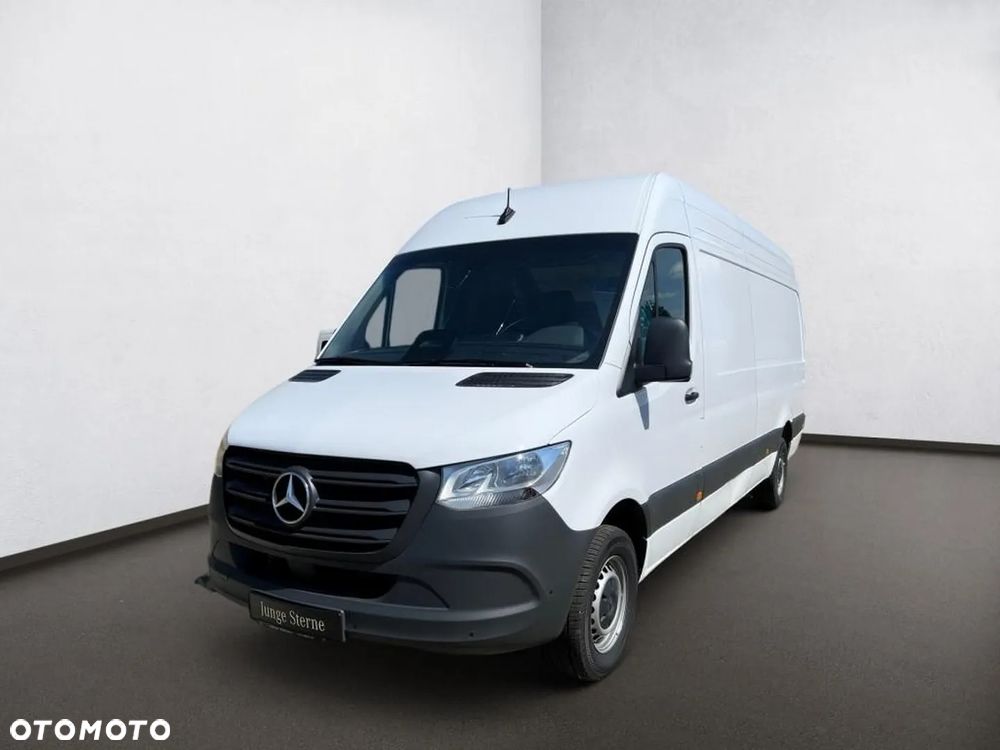Mercedes-Benz Sprinter - 1