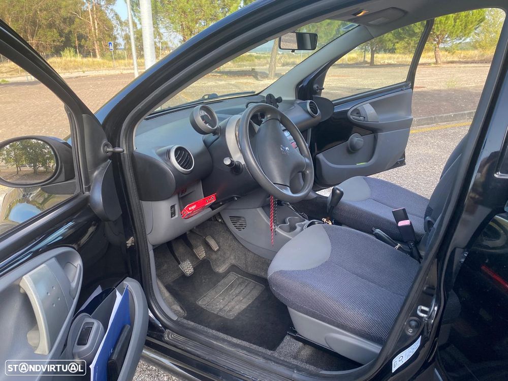 Peugeot 107 1.0 Trendy - 11