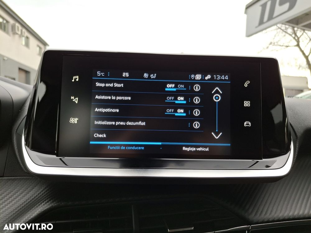 Peugeot 2008 PureTech 130 EAT8 Active Pack - 19