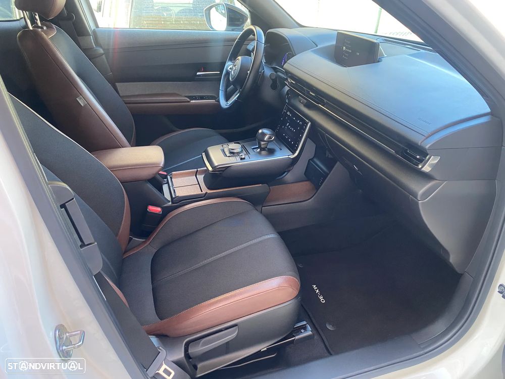 Mazda MX-30 e-SKYACTIV - 26