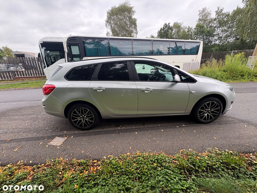Opel Astra 1.4 T Cosmo - 18