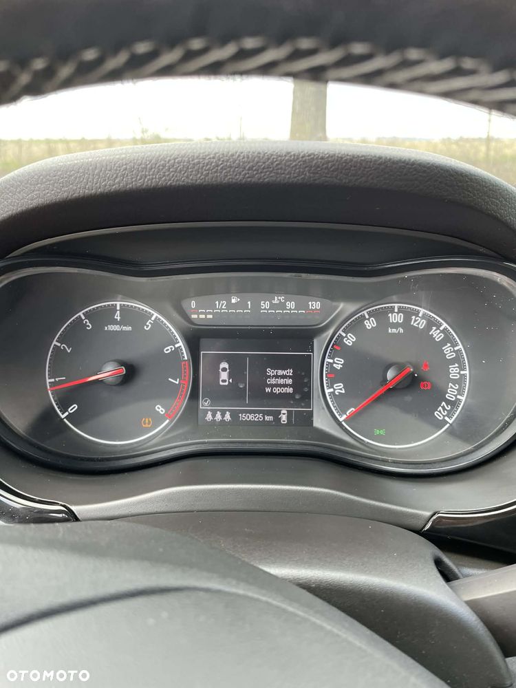 Opel Corsa 1.4 T Enjoy S&S - 15