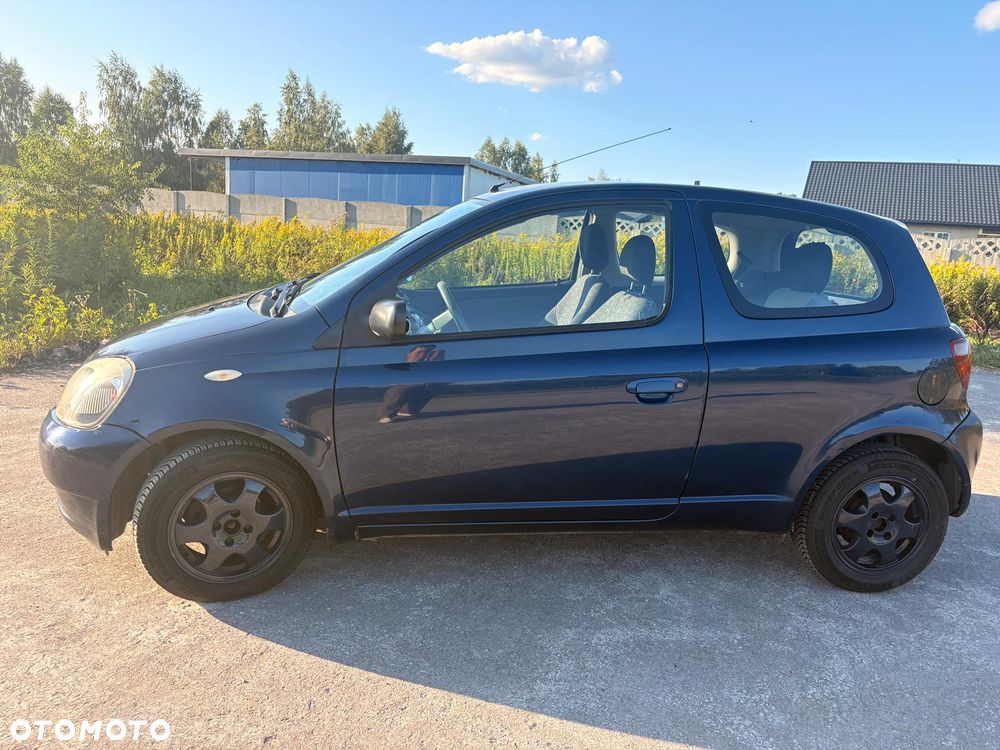 Toyota Yaris - 1
