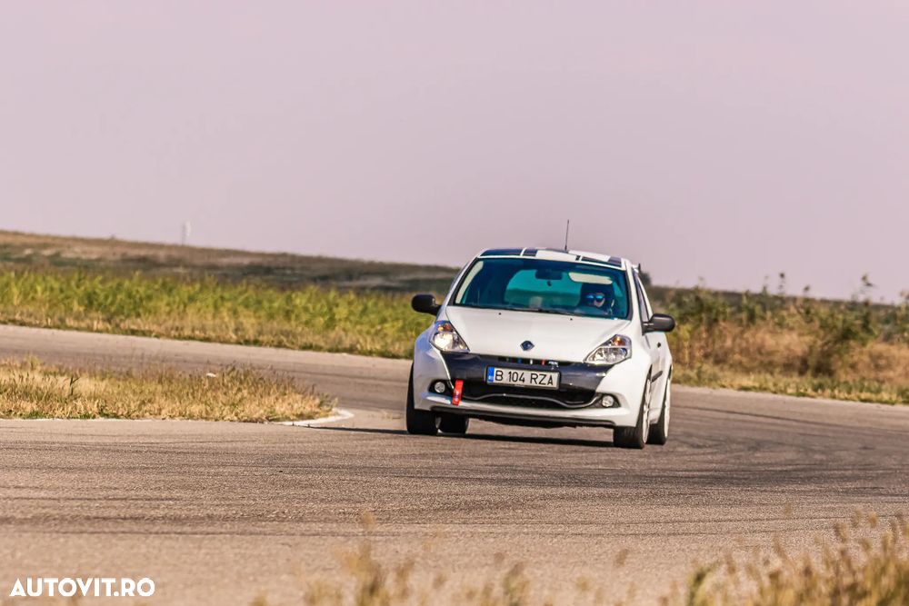 Renault Clio III 2.0 16V Team - 19