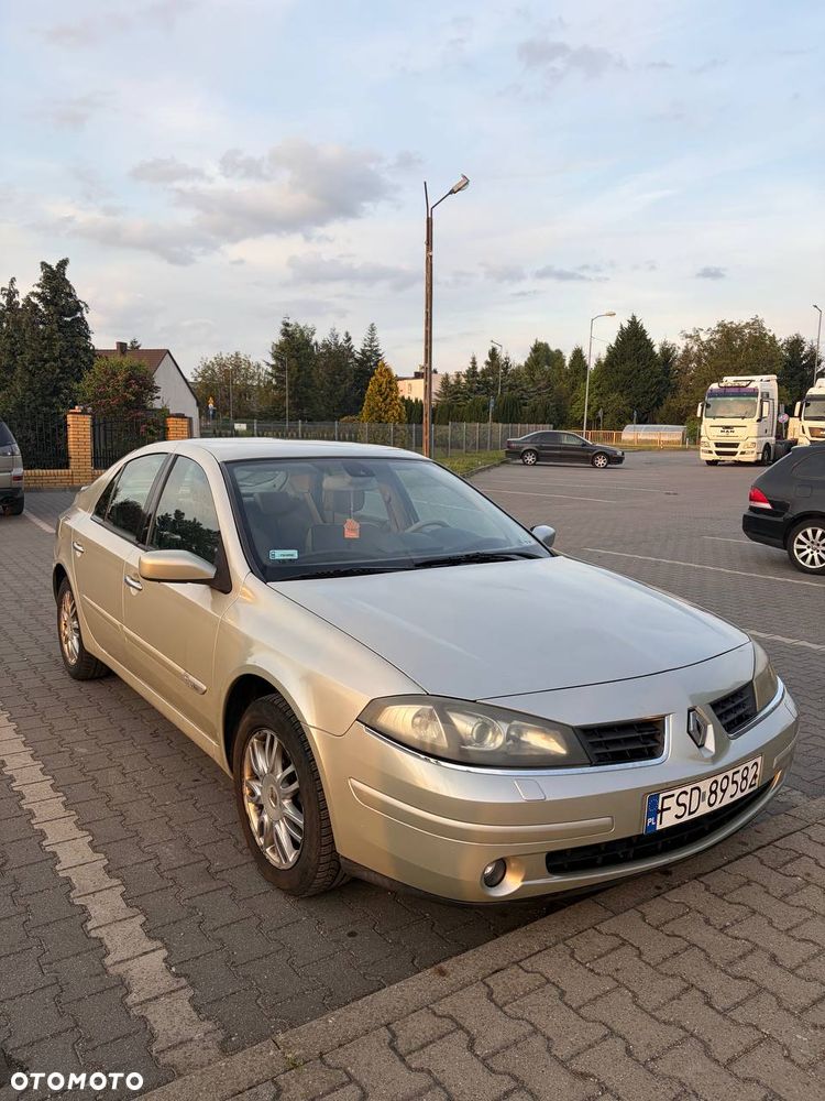 Renault Laguna 2.0T Luxe Privilege - 2