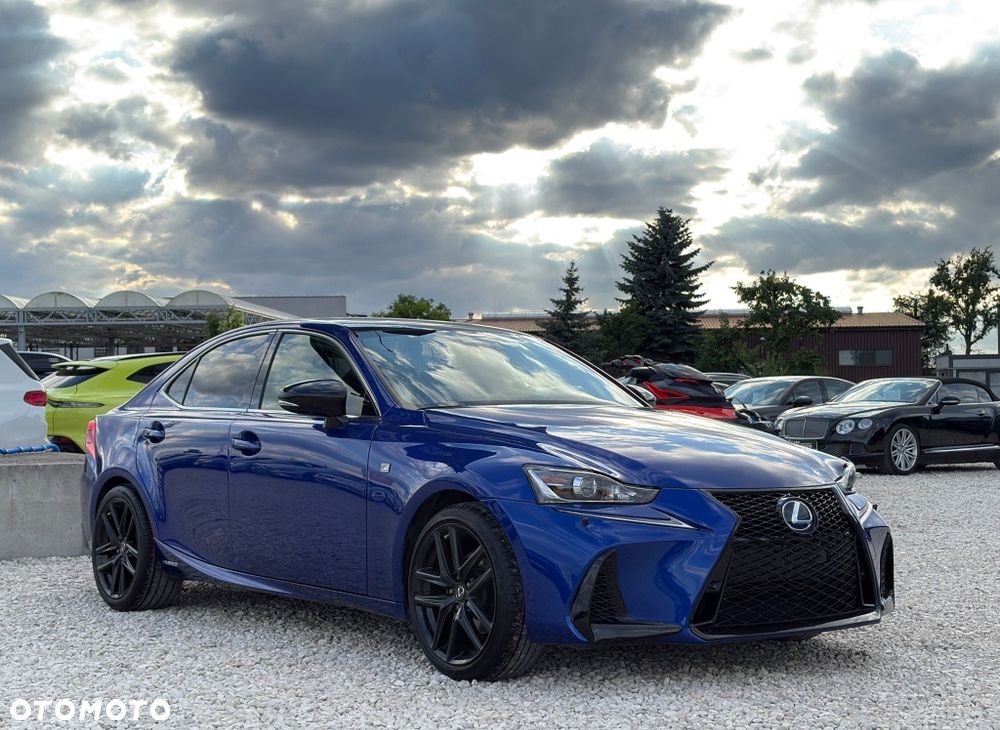 Lexus IS - 2