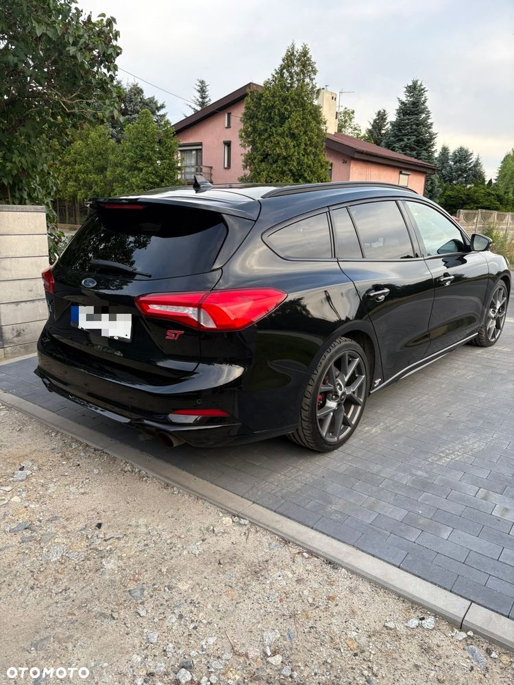 Ford Focus - 5
