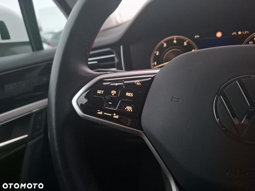 Volkswagen Touareg - 14