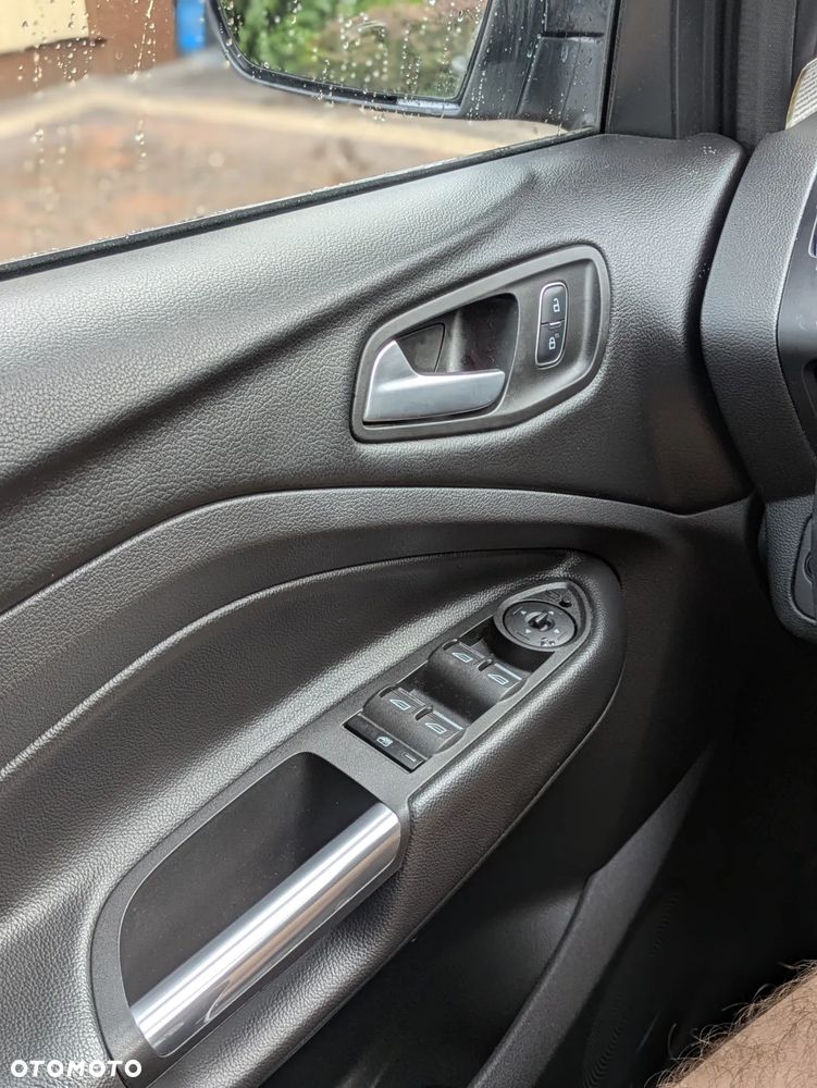 Ford Kuga 2.0 TDCi AWD Titanium - 13