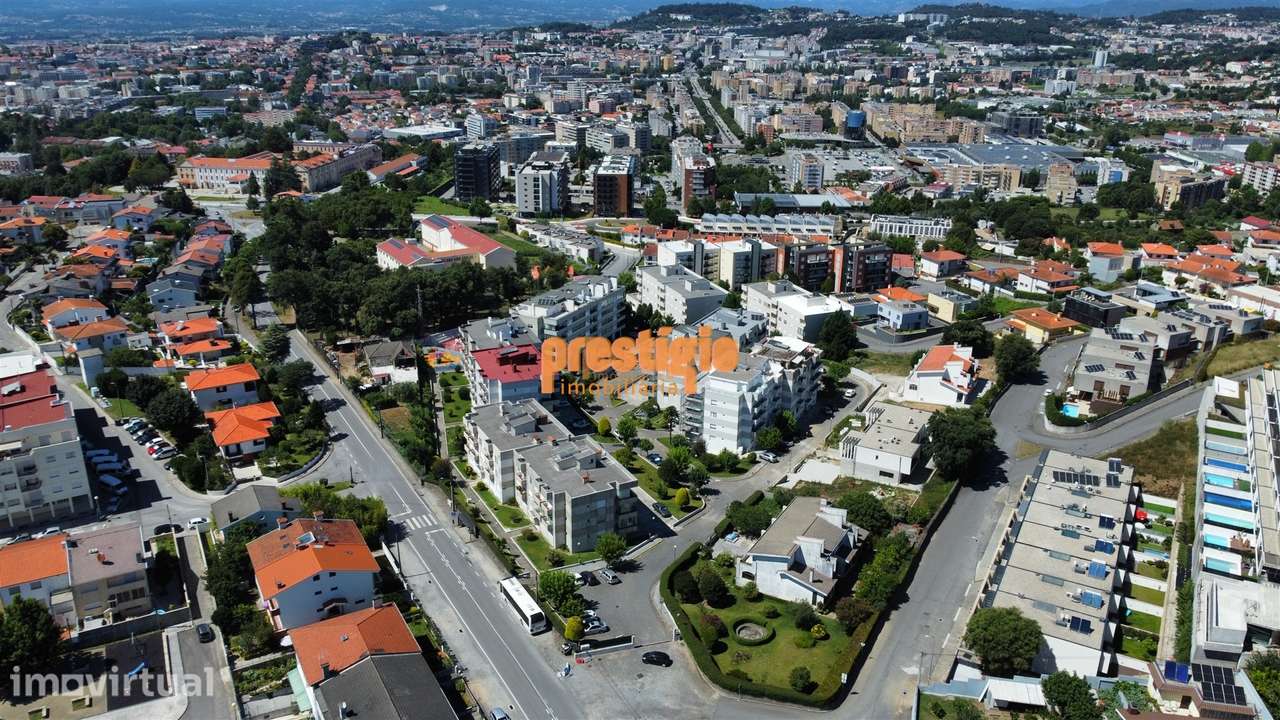 Apartamento T3 Venda em Nogueira, Fraião e Lamaçães,Braga - Grande imagem: 2/43