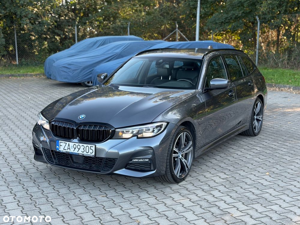 BMW Seria 3 330e xDrive M Sport - 17
