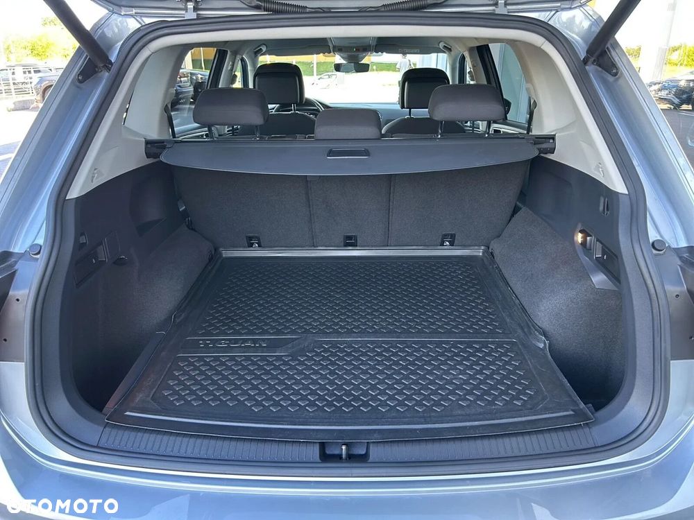 Volkswagen Tiguan Allspace 2.0 TSI 4Mot Highline DSG - 11