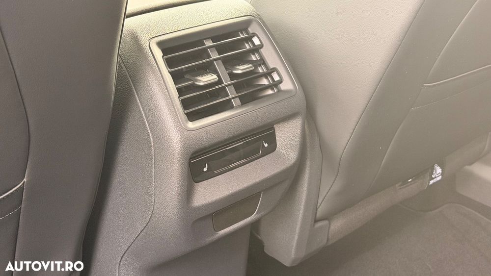 Volkswagen Tayron 1.5 TSI DSG PHEV Life - 11