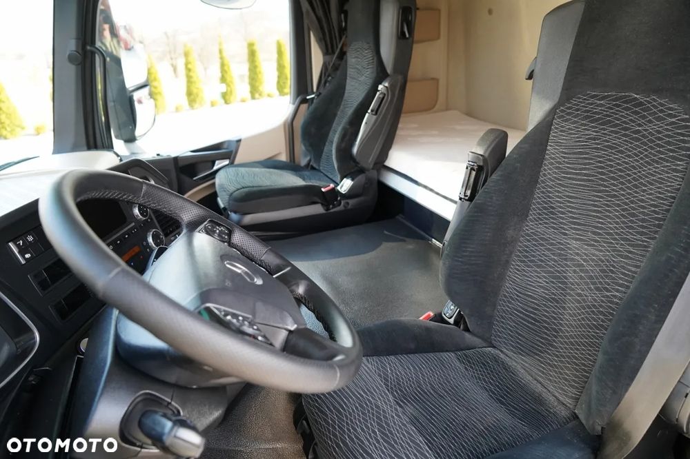 Mercedes-Benz ACTROS 2543 / RUCHOMA PODŁOGA / WALKING FLOOR / 6X2 / OŚ SKRĘTNA / PODNOSZONA - 31