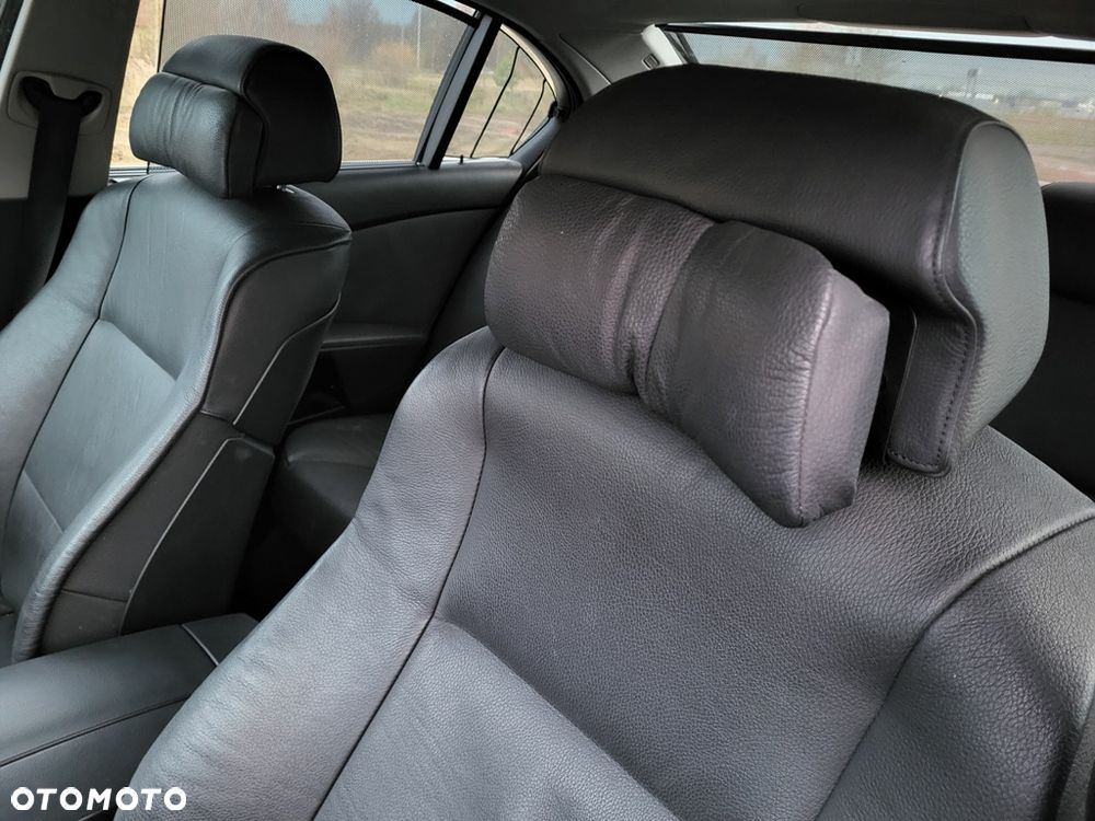 BMW Seria 5 530i - 13