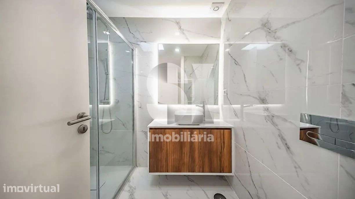 Moradia T3 em primeira linha de mar de Aver-o-Mar - Grande imagem: 3/27