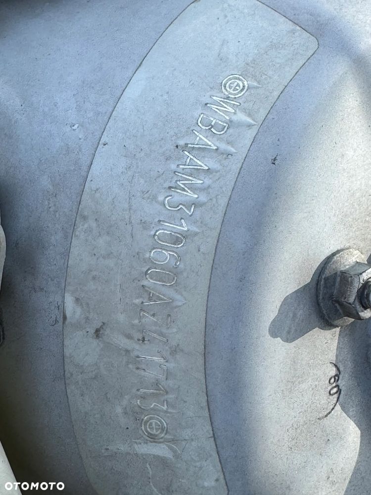 BMW Seria 3 323i - 19