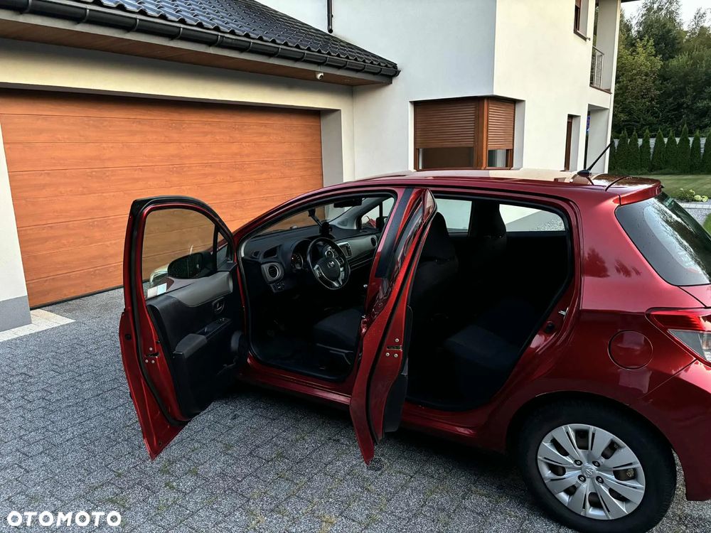 Toyota Yaris - 1