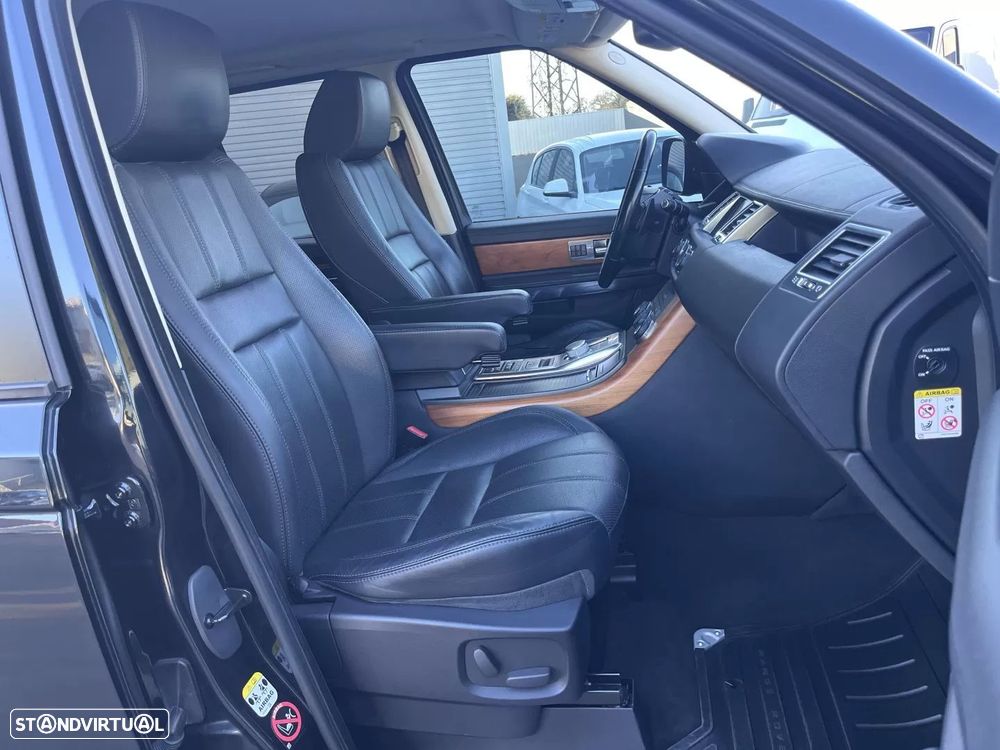 Land Rover Range Rover Sport 3.0 SDV6 HSE Black - 57