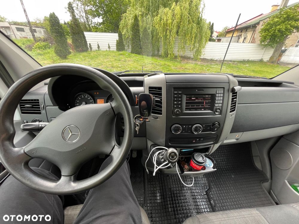 Mercedes-Benz Sprinter - 9