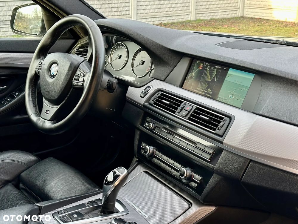 BMW Seria 5 530d Sport-Aut Modern Line - 22