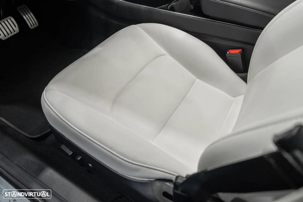 Tesla Model 3 Performance Dual Motor AWD - 22