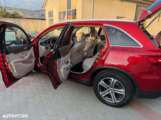 Mercedes-Benz GLC 250 4MATIC - 11