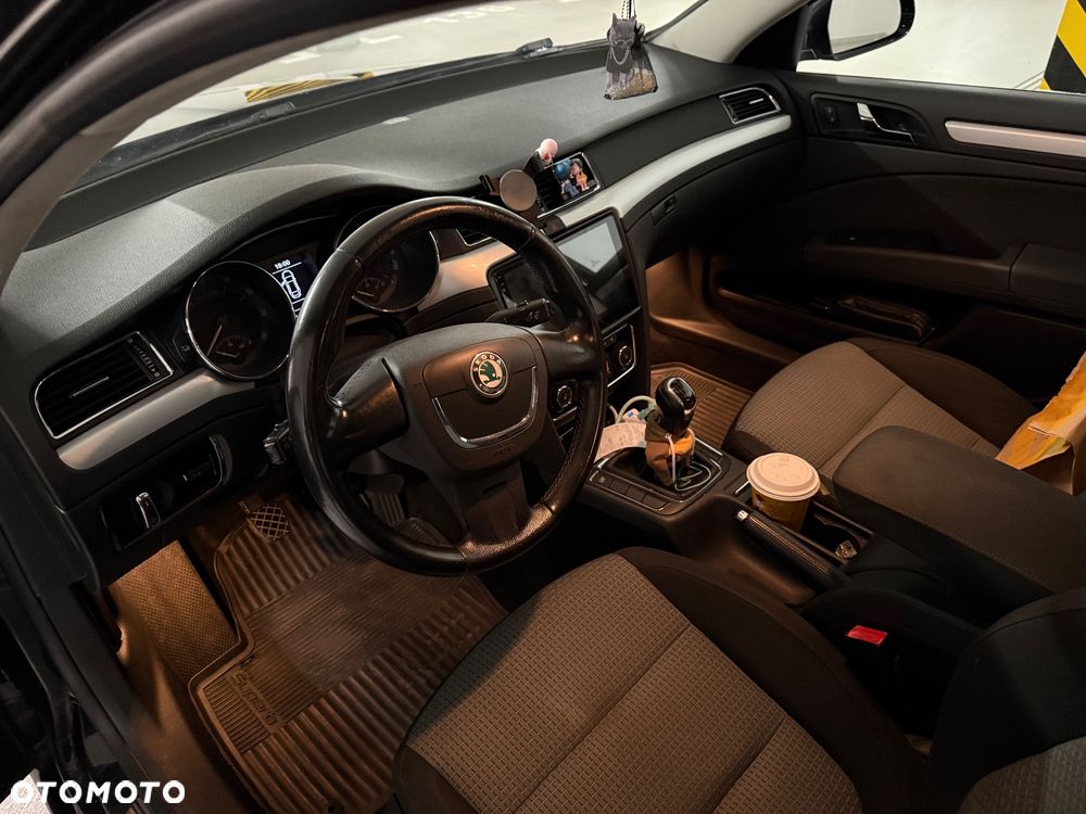 Skoda Superb 1.8 TSI Ambition - 13