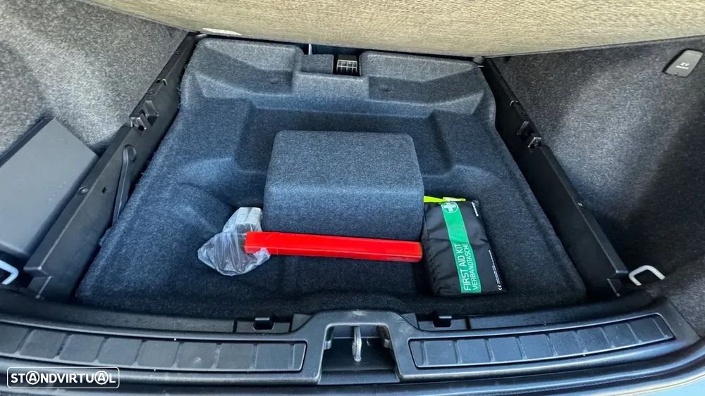 Volvo XC 40 1.5 T5 PHEV Inscription Expression - 40