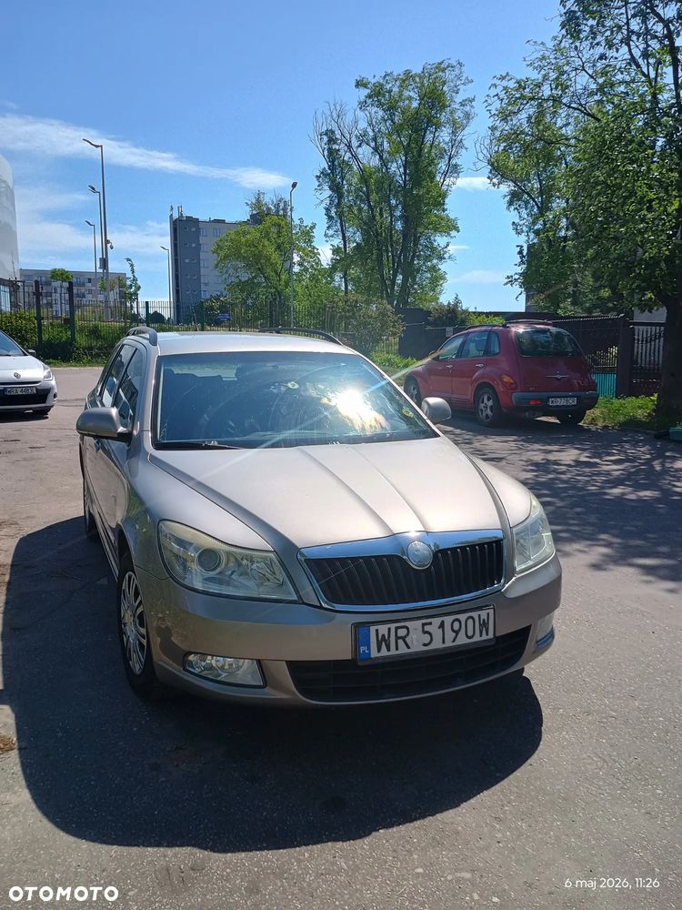 Skoda Octavia 1.8 TSI Ambiente - 6
