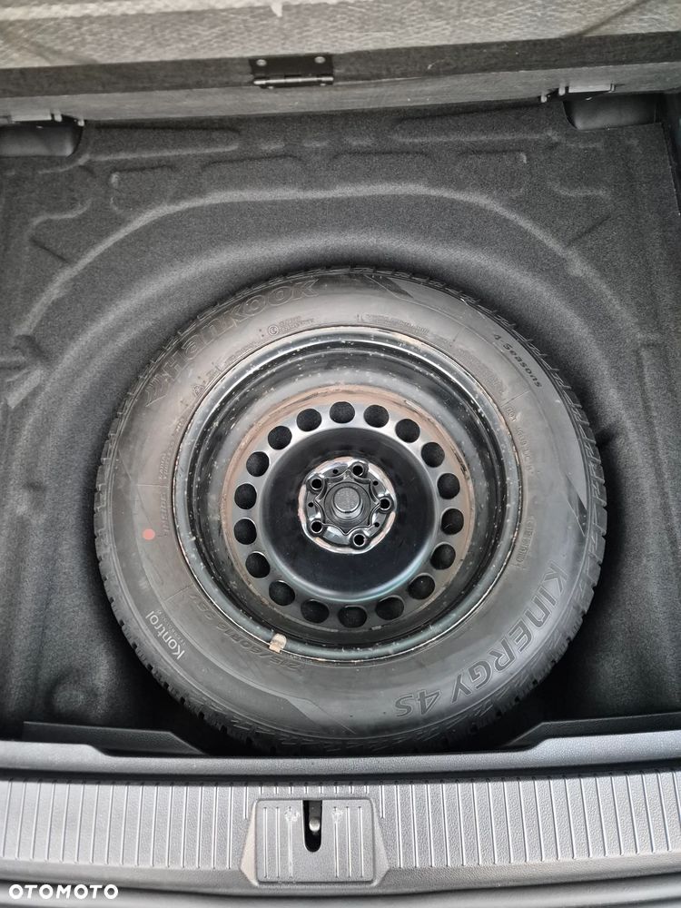 Volkswagen Passat Variant 2.0 TDI BMT Highline - 37