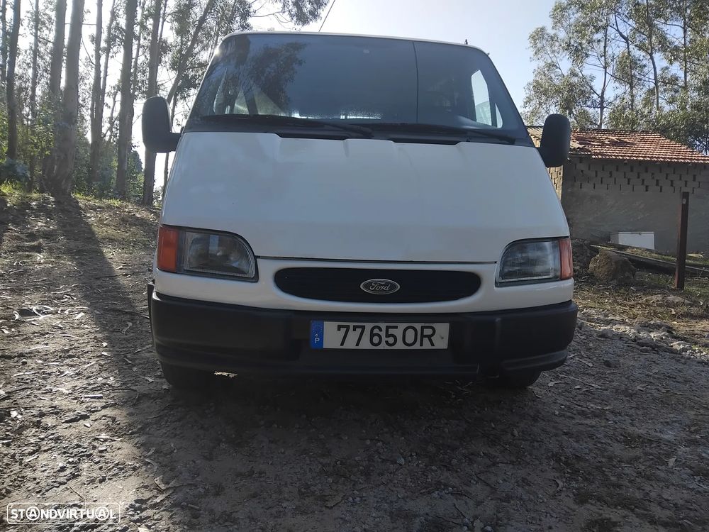 Ford Transit Tourneo 2.5 D LX Curta - 1