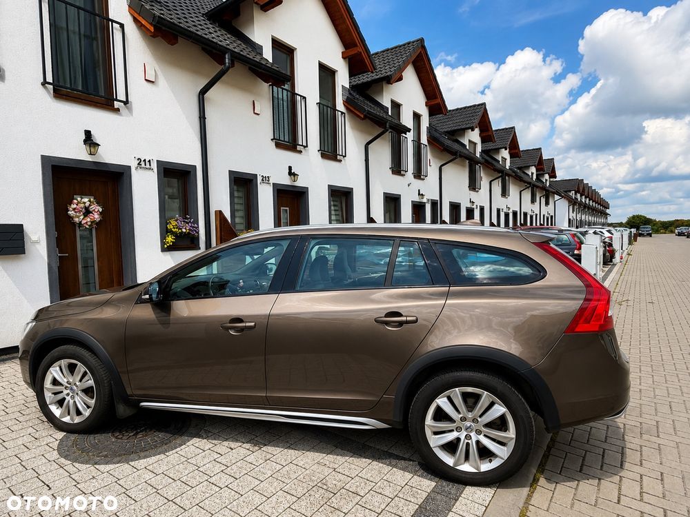 Volvo V60 Cross Country D4 Drive-E Summum - 9