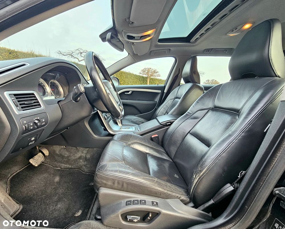 Volvo V70 D5 Summum - 6