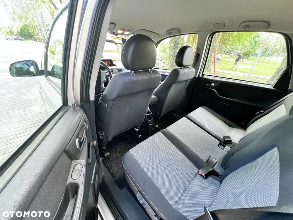 Opel Meriva - 13