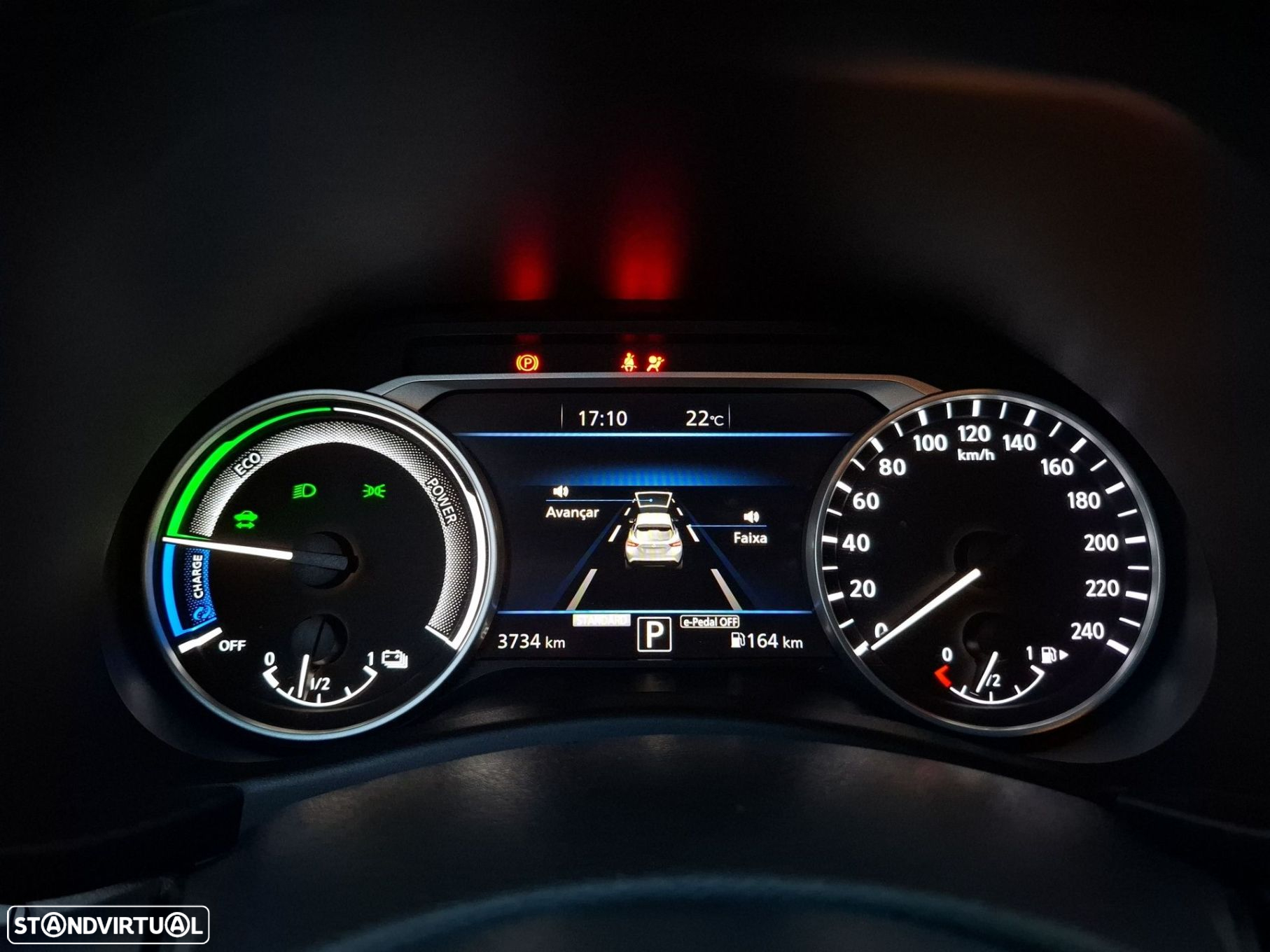 Nissan Juke 1.6 Hybrid N-Connecta Two Tone - 15