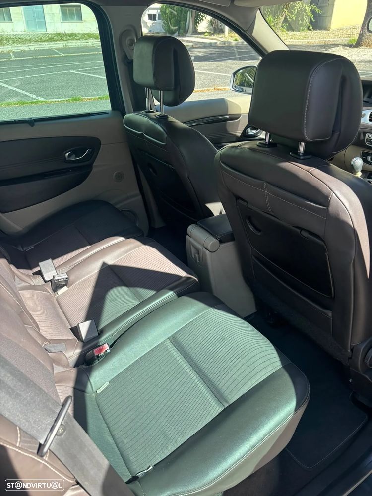 Renault Scénic 1.5 dCi Luxe - 17