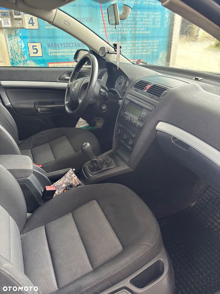 Skoda Octavia - 10