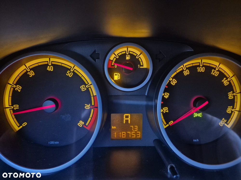 Opel Corsa - 16