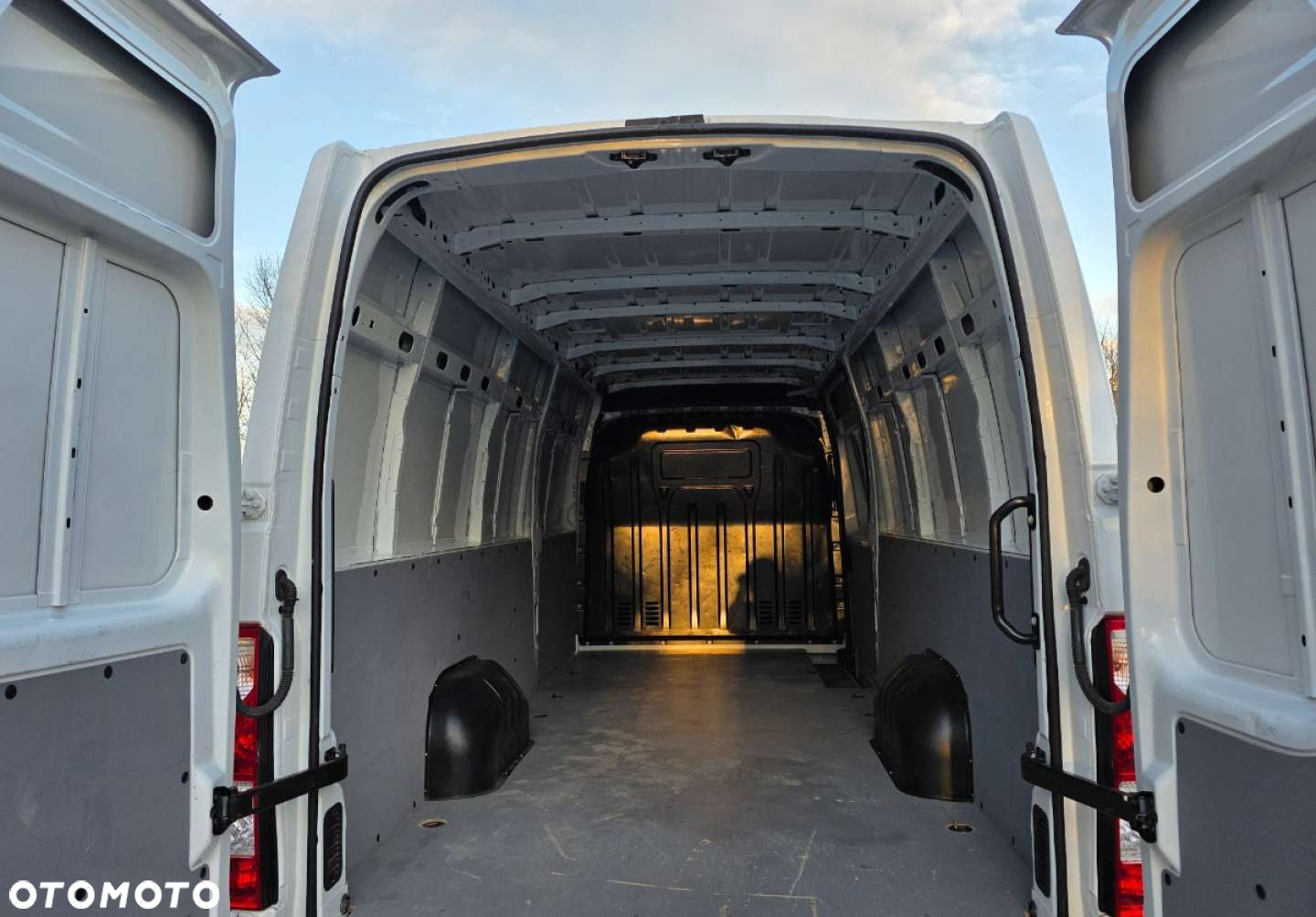 Renault Master - 24